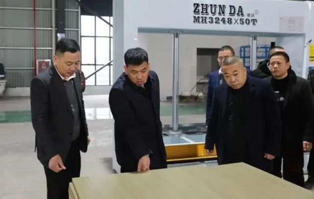 首页>/常山>/县长王永明深入企业一线开展"我为企业解难题"活动>