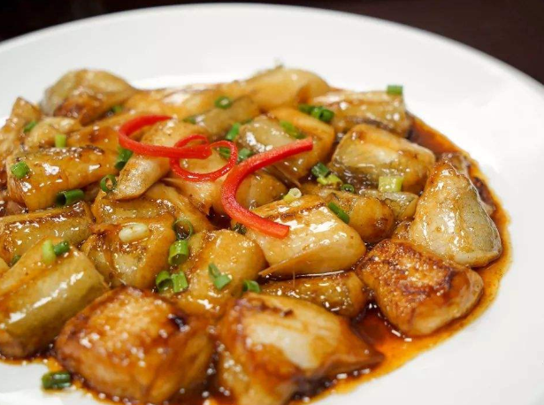 新鲜,淡而不薄,温州菜以海鲜为主,温州特色菜清江三鲜面注重的是味道