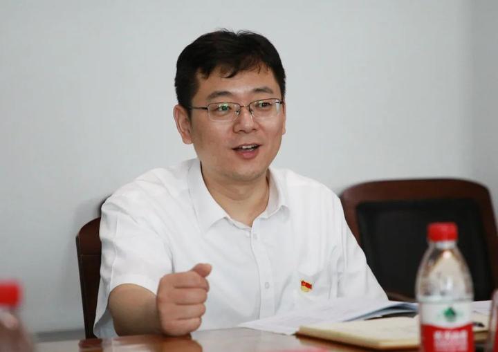 王斌达赴上张乡参观县委旧址并开展调研工作