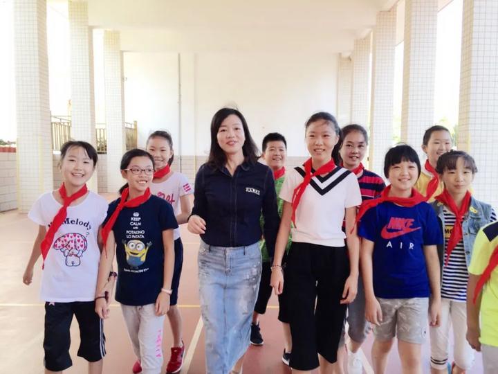 新华小学教师舒国萍:我骄傲,我是一名老师!