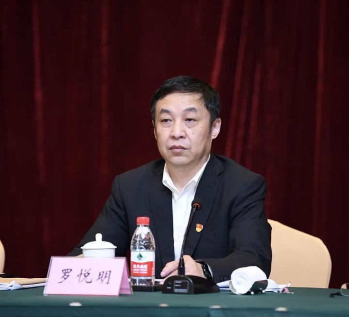 省委第四巡视组反馈巡视杭州市滨江区的情况