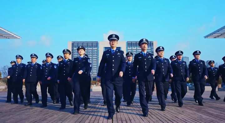 110中国人民警察节|今天,致敬忠诚的人民卫士!