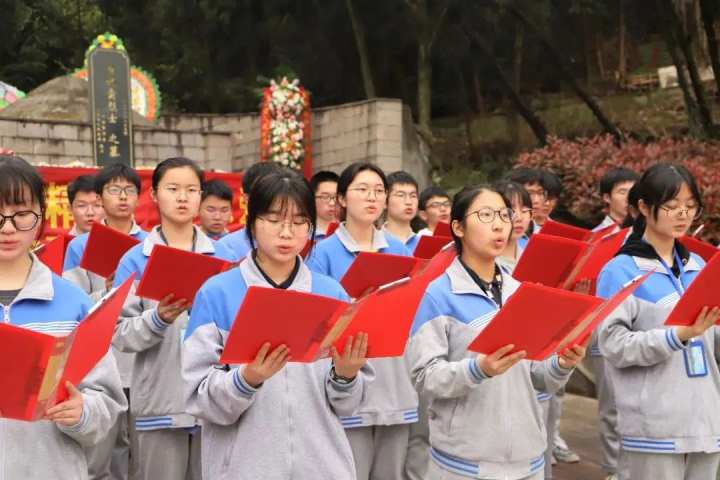 党史学习教育讲得好传得开诸暨学校这些做法燃