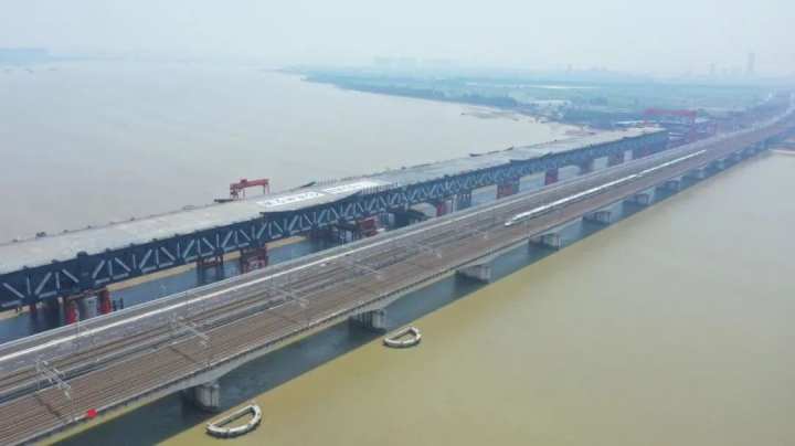8月21日10时起,彭埠大桥(钱江二桥)恢复通车!另一座