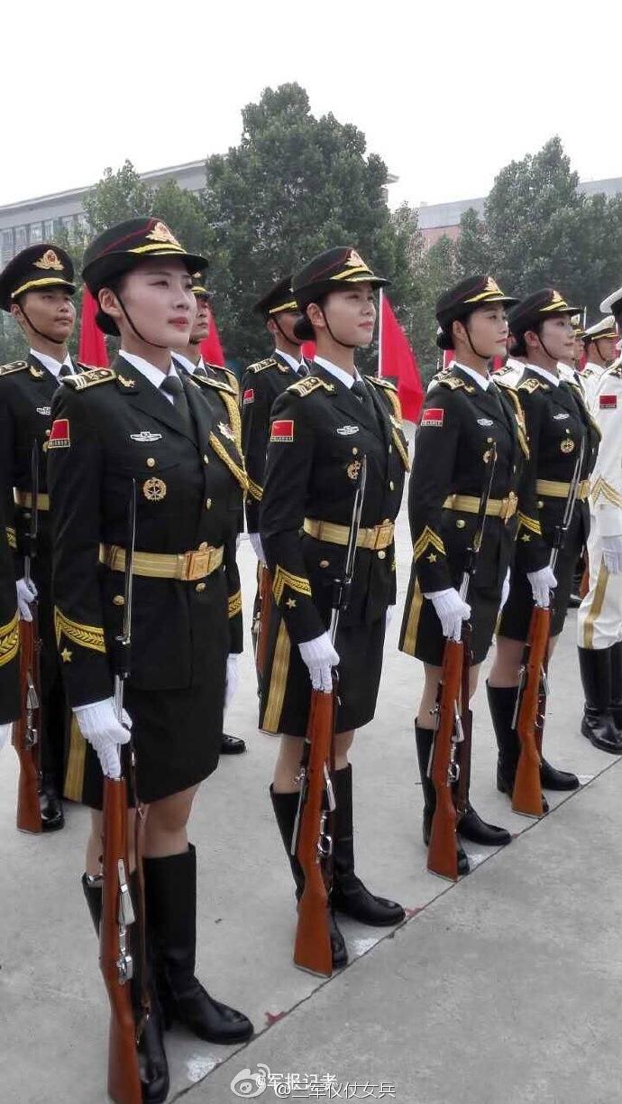 帅 大学生女兵讲述三军仪仗队背后故事 帅 大学生女兵讲述三军仪仗队背后故事
