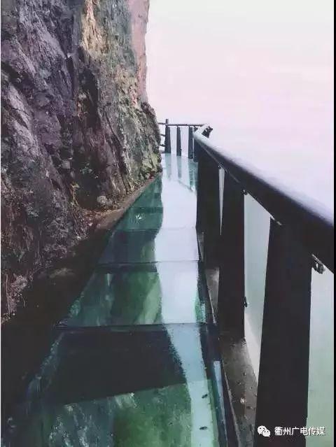 640