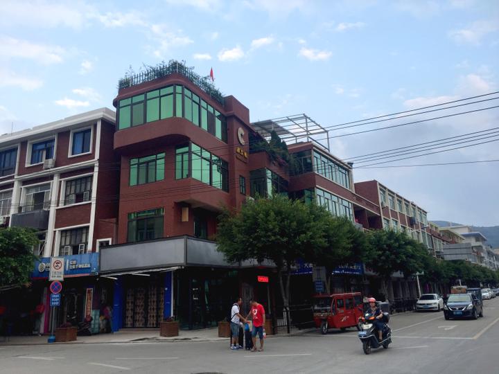 振兴路改造后1.JPG 振兴路改造后1.JPG