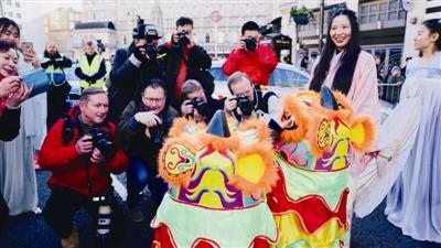 酷!温州90后姑娘春节策划中国传统文化活动 感