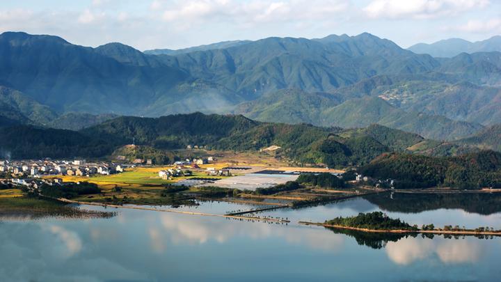 人口回流乡村_回流河乡村地图