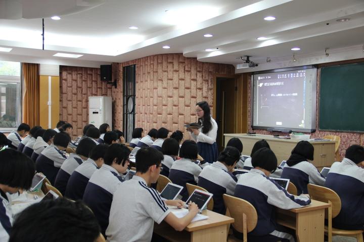 1525829046775_5af24db6159bb80d666cb0ab.jpeg