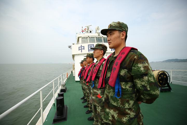 浙江海警第一支队在浙南海域开展海上大练兵
