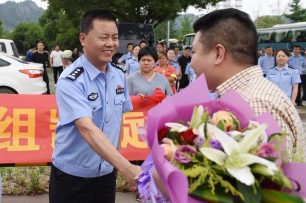 人口还账_还账图片朋友圈