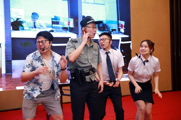 相声小品三句半 农信系统合规警示教育宣讲有看头