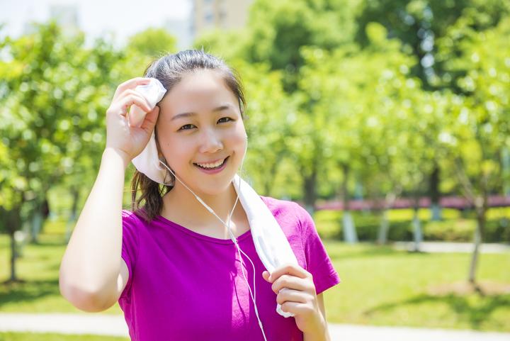 不運動,吹空調妨礙出汗