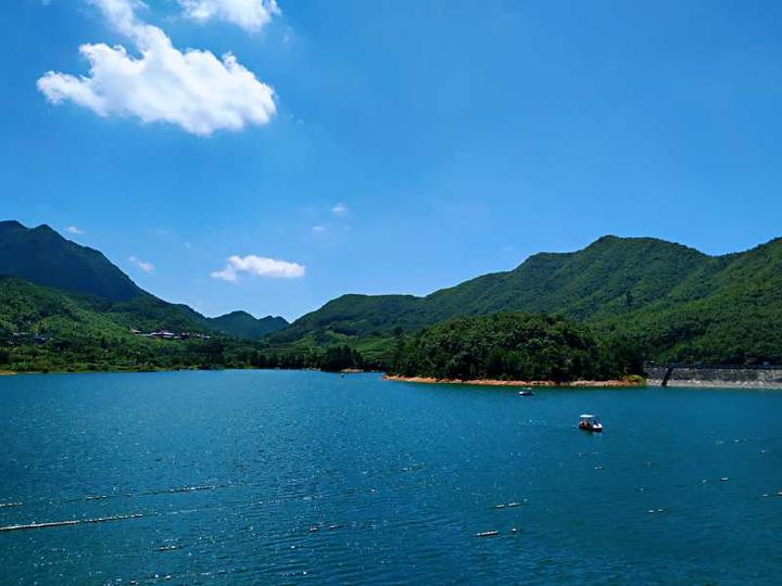 《鹿田水库》涓涓细流摄