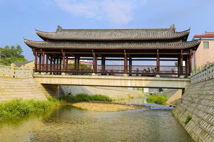 小城镇建设期间,下管镇机关干部的家属们都收到过一封由镇党委政府