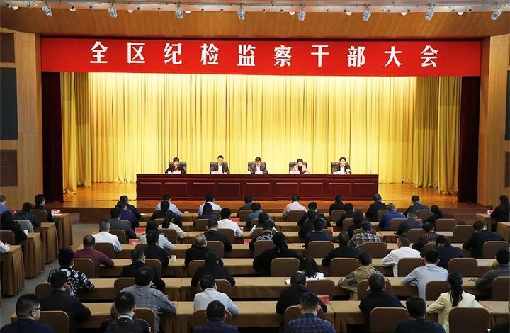 黄岩区纪委主要领导调整的决定:许连君同志任中共台州市黄岩区委常委