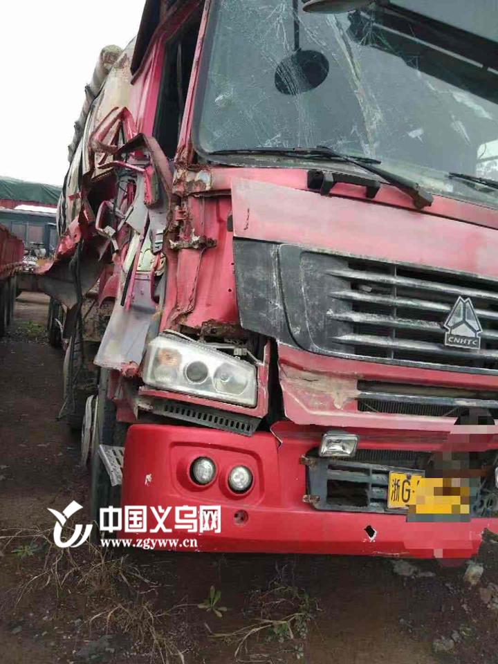 义乌一事故车辆14个月未处理 提车需支付万元