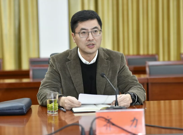 桐庐县召开领导干部会议 提名齐力为县长候选