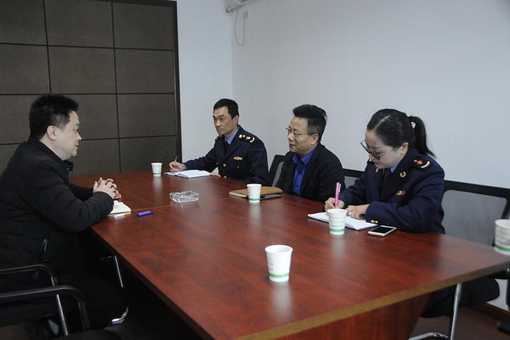新昌县市场监督管理局开展三服务活动