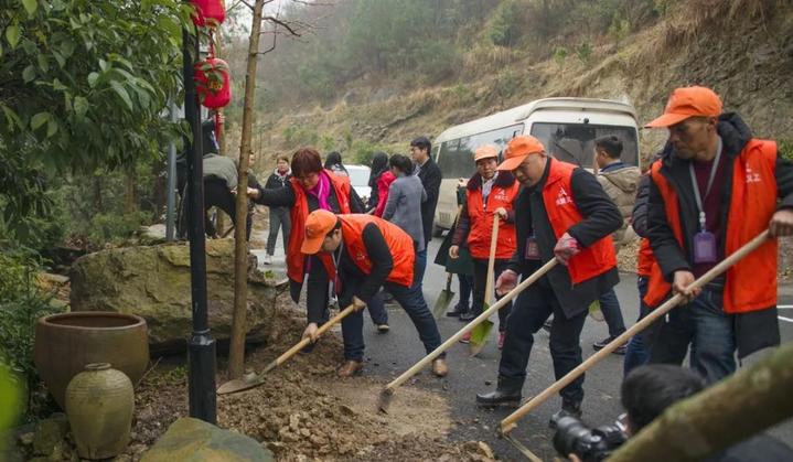 儒岙镇多少人口_新昌儒岙镇王浩东(3)