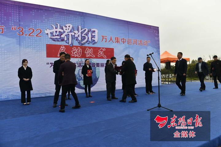 吴宁镇人口_吴宁镇中(3)