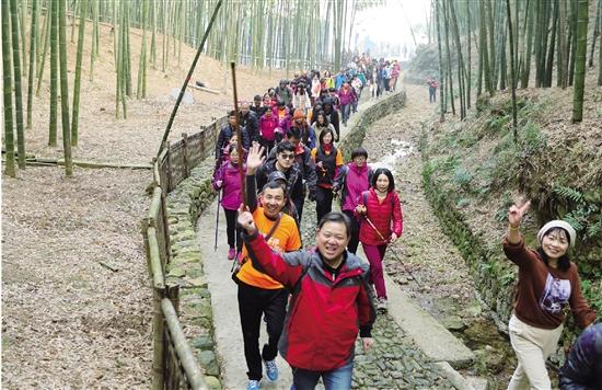 12月28日上午,由區教體局,區文旅局,夏履鎮人民政府主辦,柯橋傳媒集團