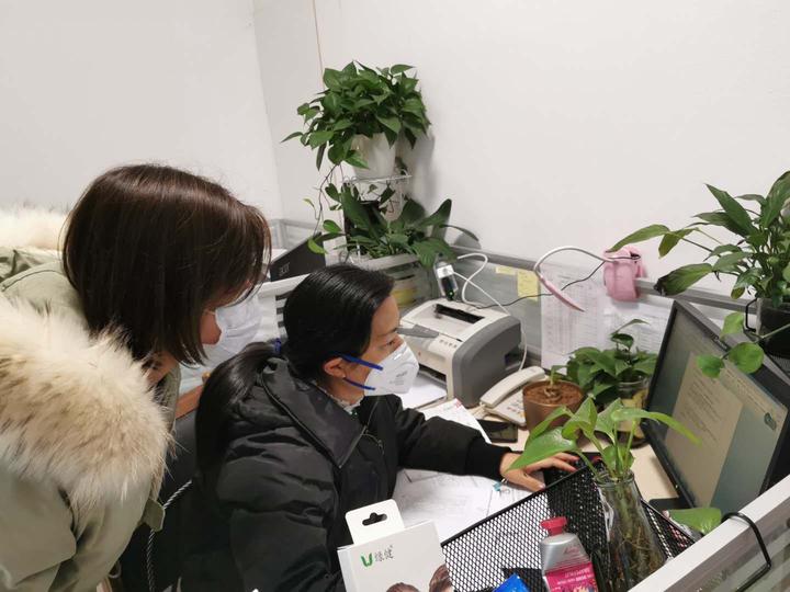 徐一丰同志请你立刻休息