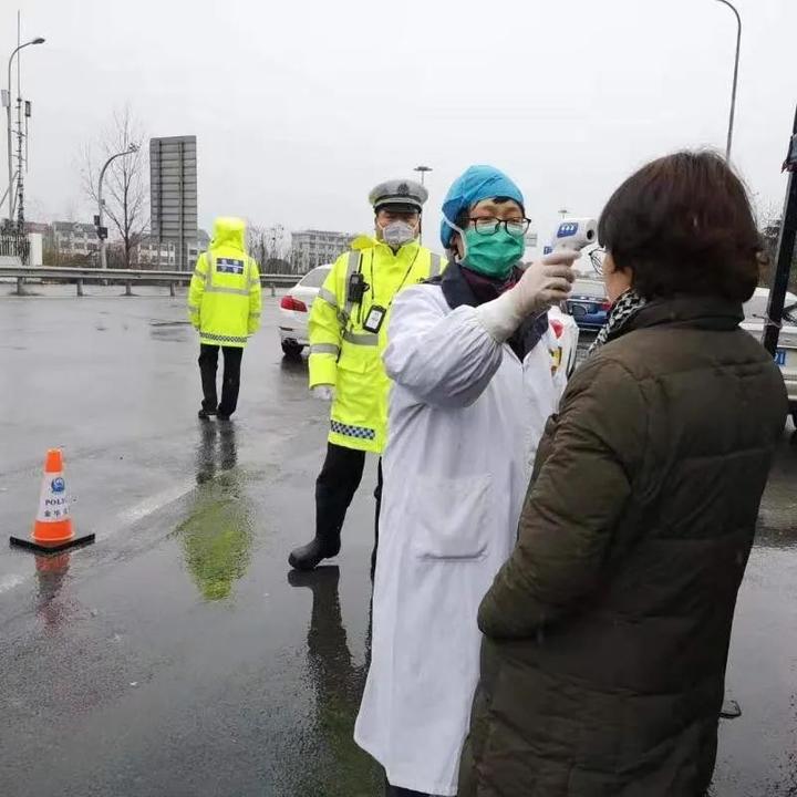 群像丨抗疫一线他们用温暖感动了这座城市