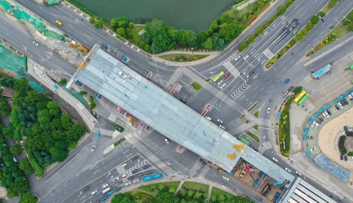 中兴大道是绍兴市城区交通主干道,同时毗邻市客运中心,社会关注度高