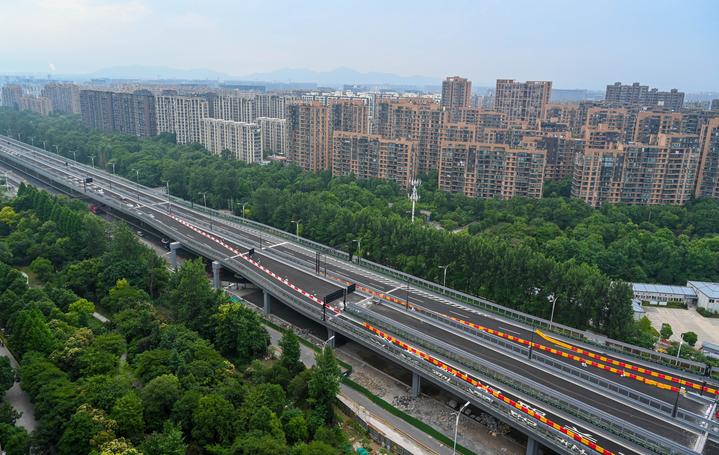 杭州錢塘快速路開通試運行