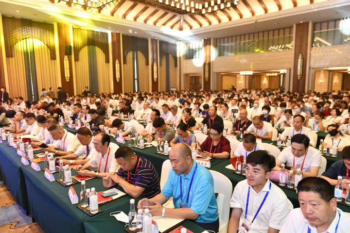 中国高峰排行_你认为的堵还是不够堵!中国最新“堵城”排名发布(2)