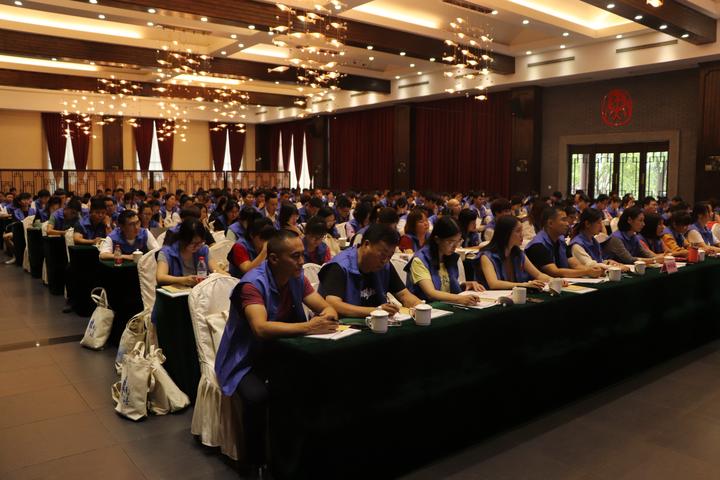 全国第七次人口普查培训班_第七次全国人口普查(2)
