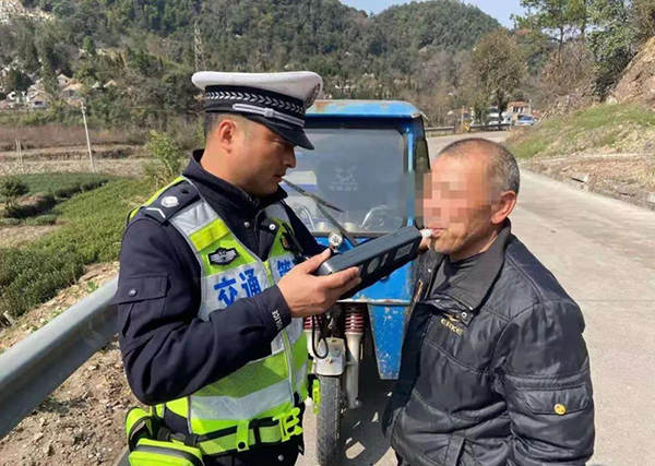 酒驾 超员 违法载人 嵊州交警一律严查