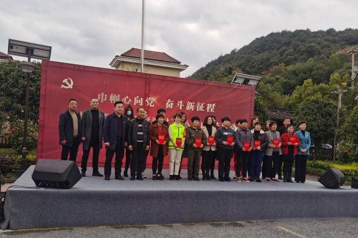富阳灵桥镇花样活动迎“三八”