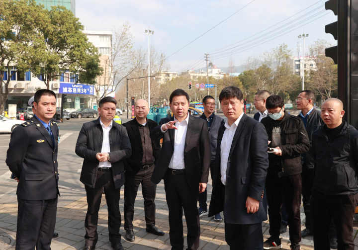 "一把手"说 乐清市委书记方晖:以时不我待只争朝夕的紧迫意识 迅速