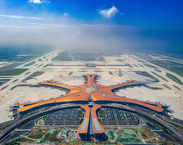 北京大兴机场取消15个城市航班涉及南京张家界等地
