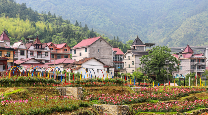 常山郭塘村垃圾造风景村庄变景区