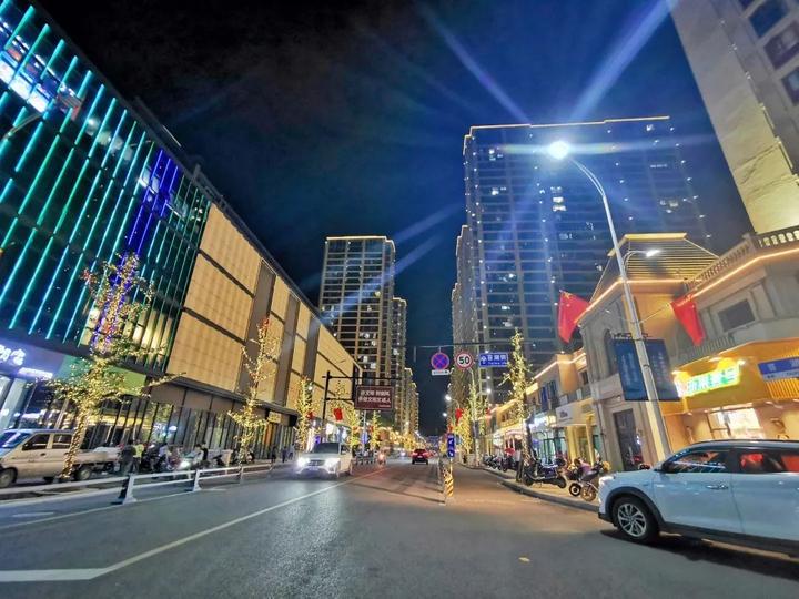 苔湖街夜景图1苔湖街夜景图2时代广场夜景图筏头街休闲精品街区打造后