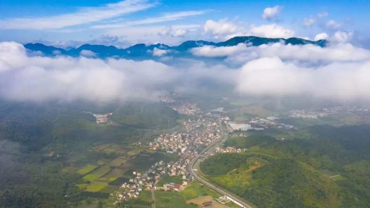 七都溪发源于戴村镇小黄岭,全长14.35km,流域面积38.