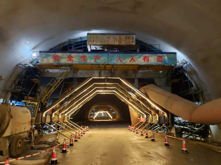 辛亥隧道图片