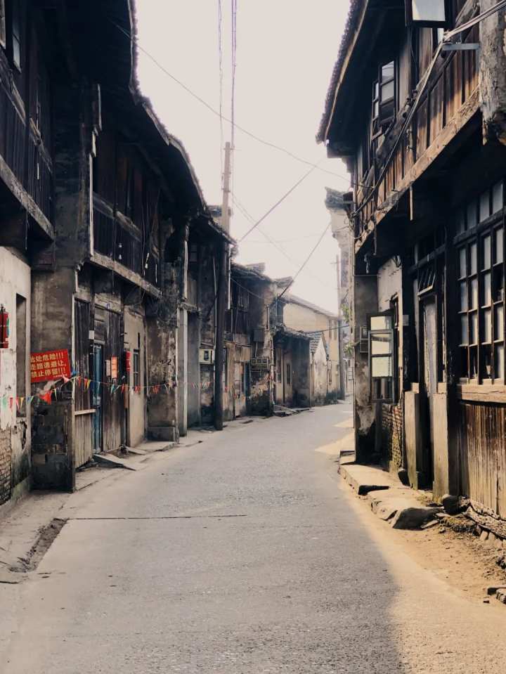 101分优秀全市第一就是安吉这条老街
